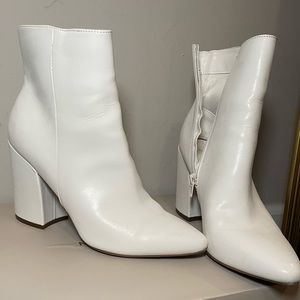 All white pointed bootie